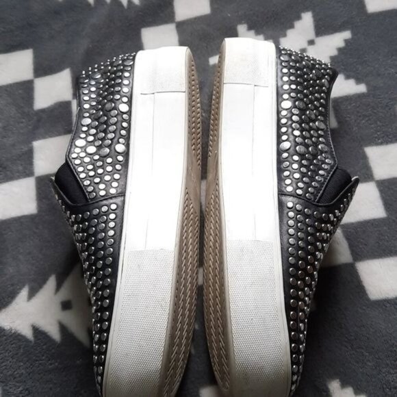 Vince Camuto Kindra Silver Studded Black Leather Slip On Loafers Size 7 - Picture 2 of 11